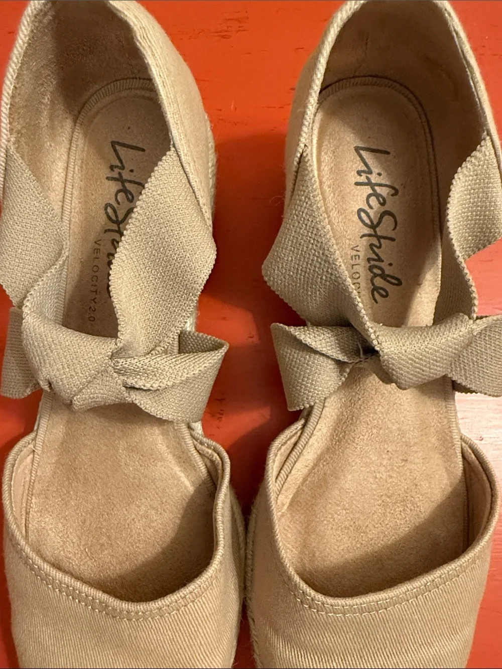 Life Stride Kascade Tan Beige Espadrille Wedge with Ankle Bow size 8.5
